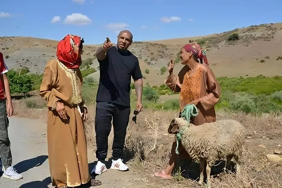 Livraison de moutons aux familles pour l'Aïd el-Kébir